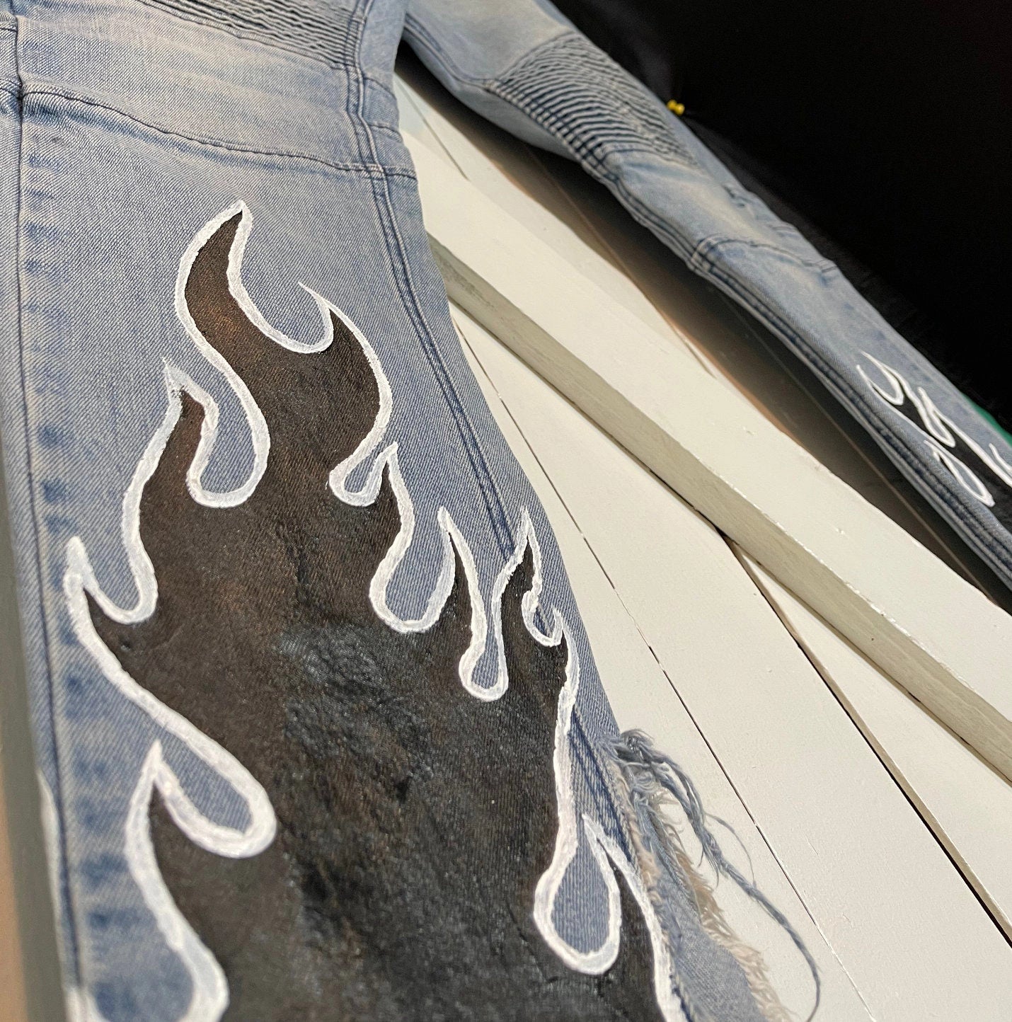 Black Flame Jeans Mens SIZE 32 Custom Hand Painted Denim